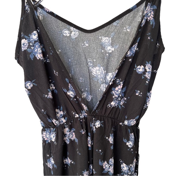 Don't Ask Why Floral Print Romper with Spaghetti Straps and V Back - Picture 8 of 13
